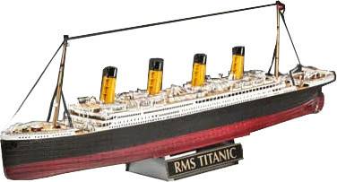 Revell Geschenkset 100 Jahre Titanic Modellbausätze